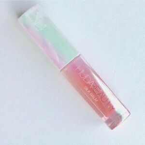 HUDA BEAUTY Silk Balm in Blush